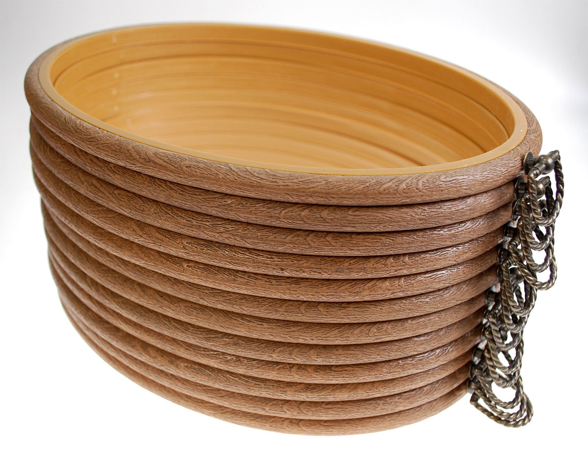 FHW-810 8 by 10 inch flexi embroidery hoop with wooden grid