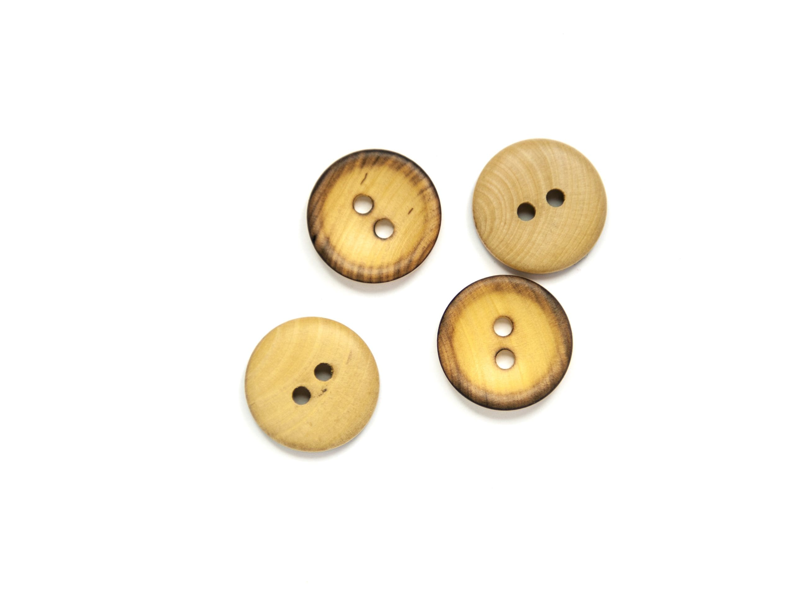 ROUND WOOD BUTTON3CRDx4PC (BOX/04.151.27.28)