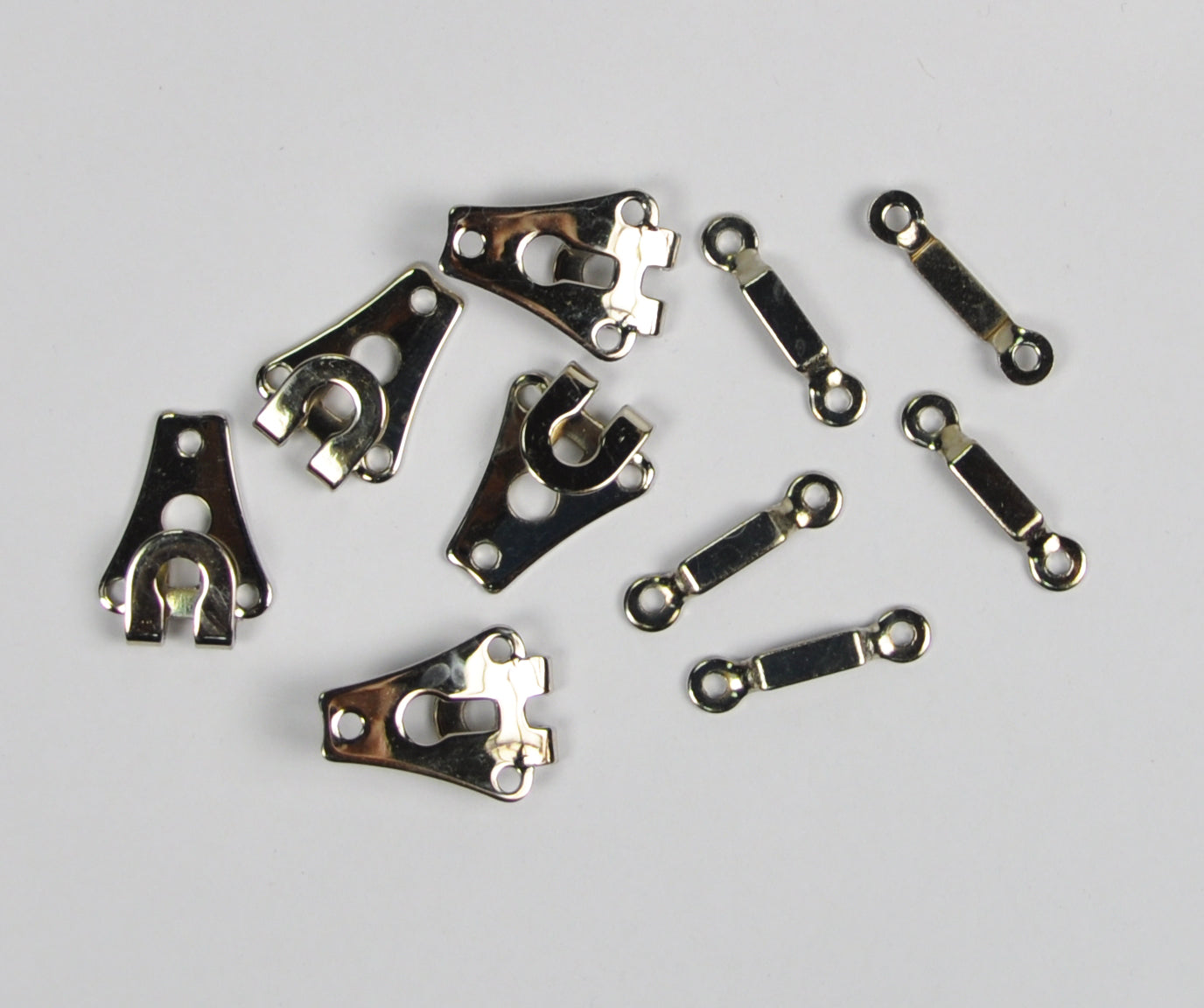 TROUSER HOOK:5GRS/PKT (40222/2N-5GRS)