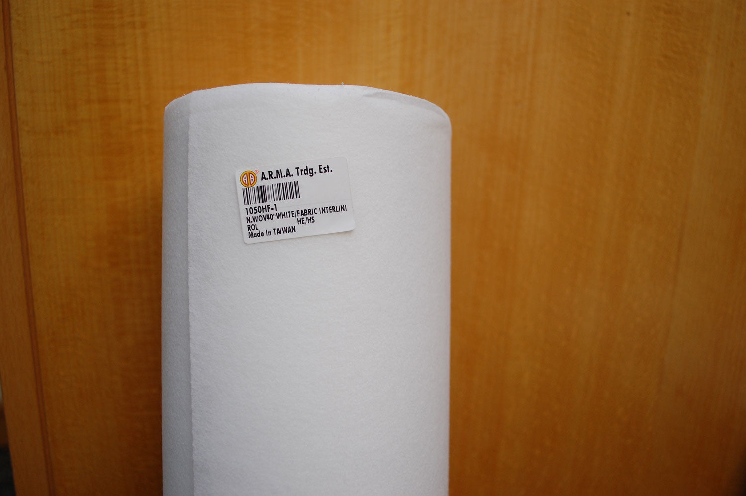 FABRIC INTERLINING:25YDS (1050HF)