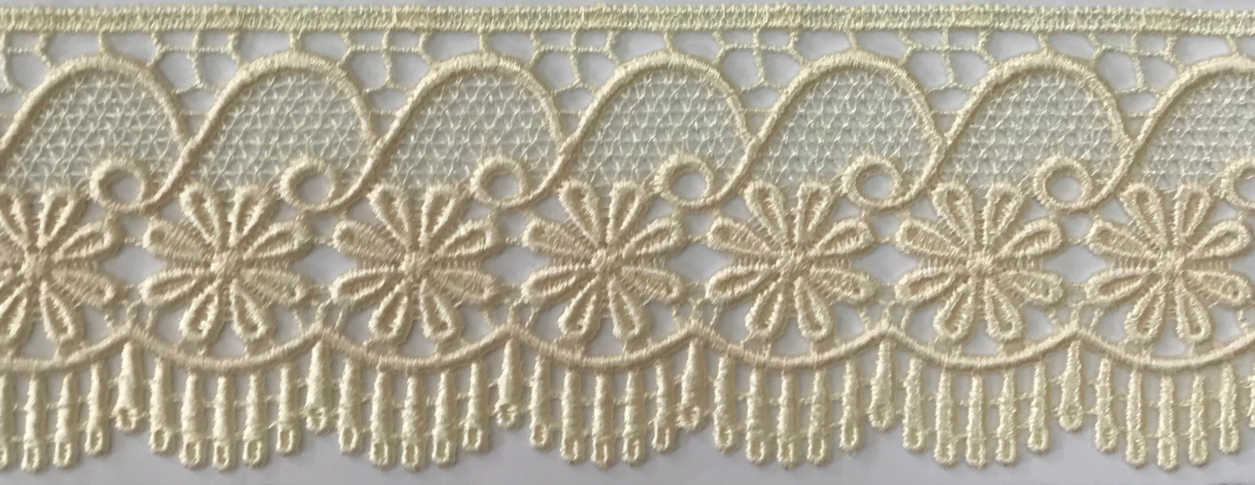 CHEM CUTTING LACE:2-1/2"X15Y (MA55-1078)