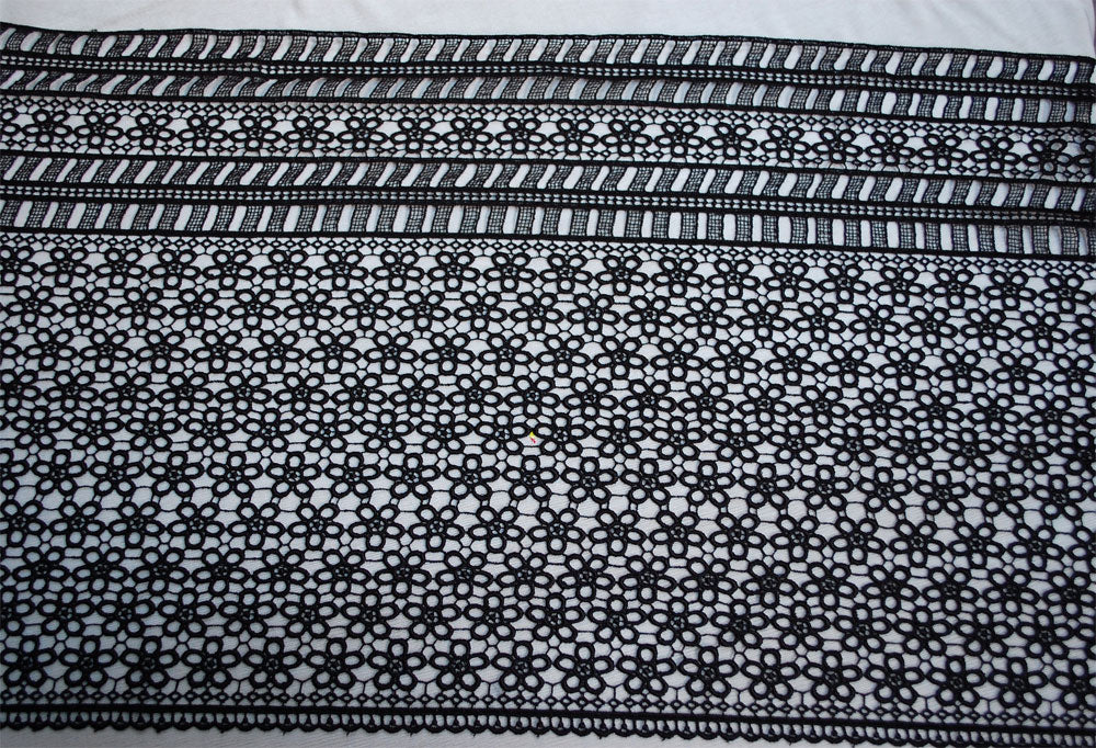 LACE W/POL.YARN:7.5Y:31.88CM (MA57-1043)