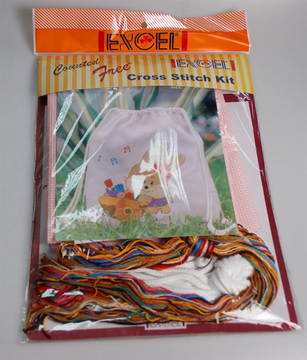 CROSS STITCHERY KIT (CS-260)