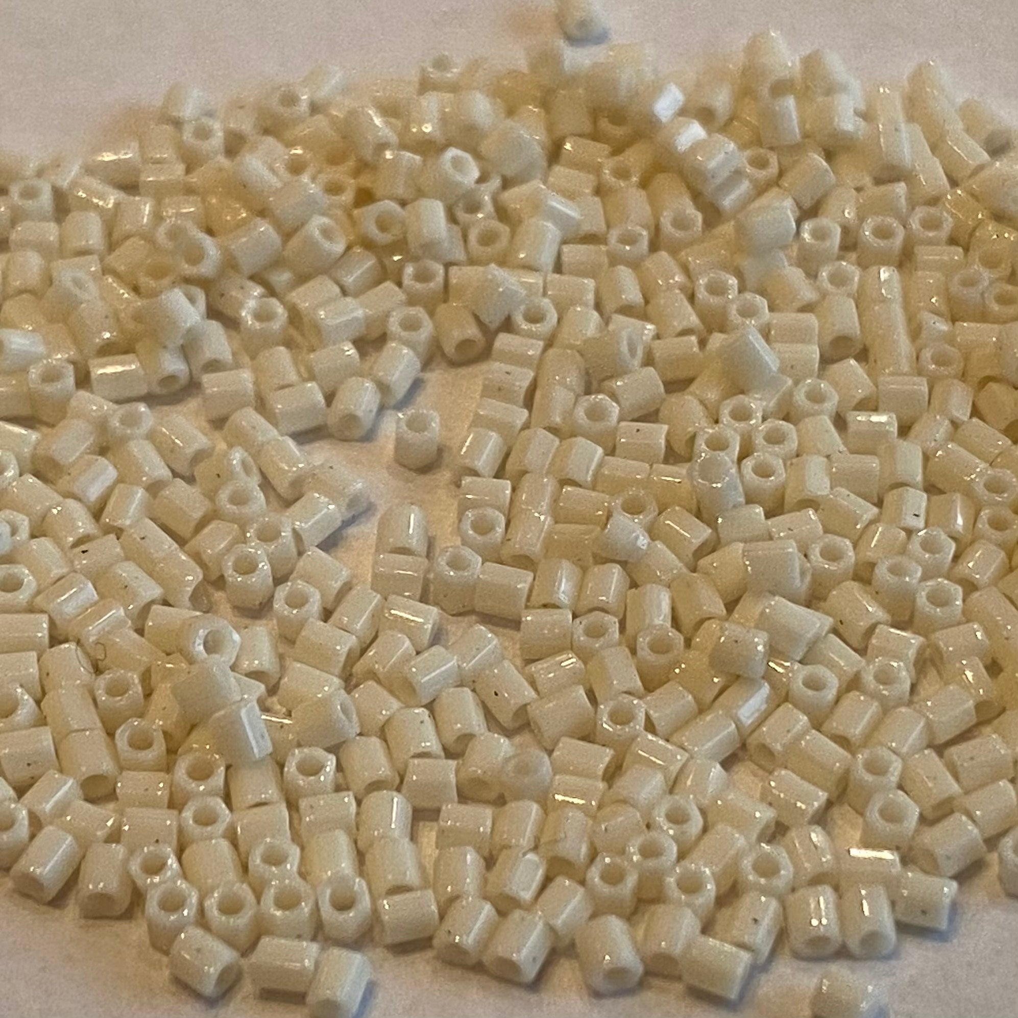 GLASS BEADS:1/2 KG (MIY/2C-11/0-491)