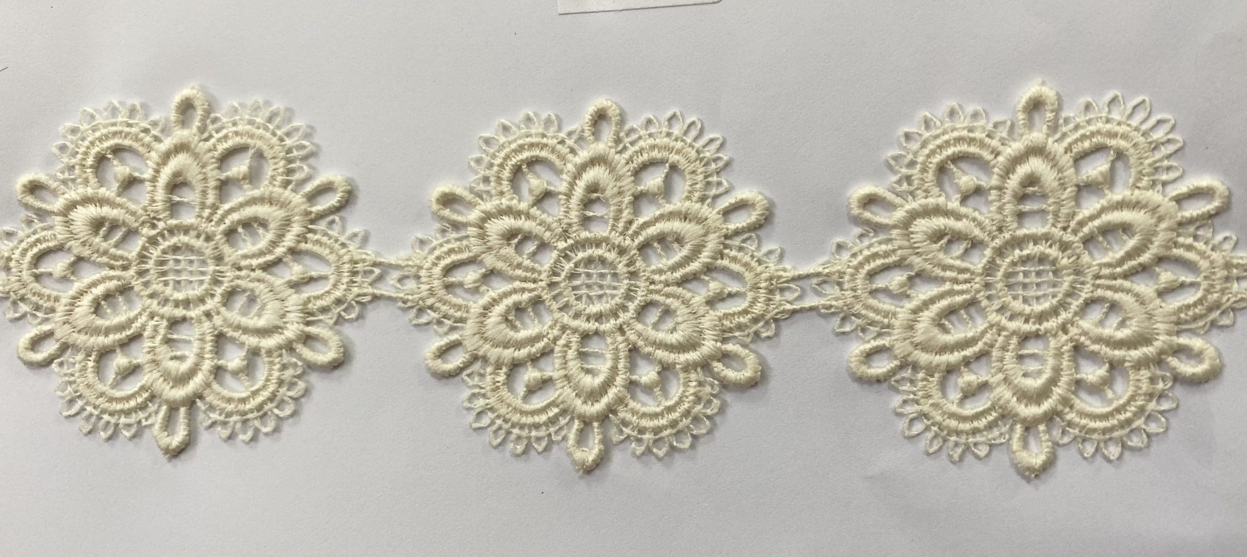 CH.CUT LACE W/TEX:13.7M:5CM (TX63-1101)