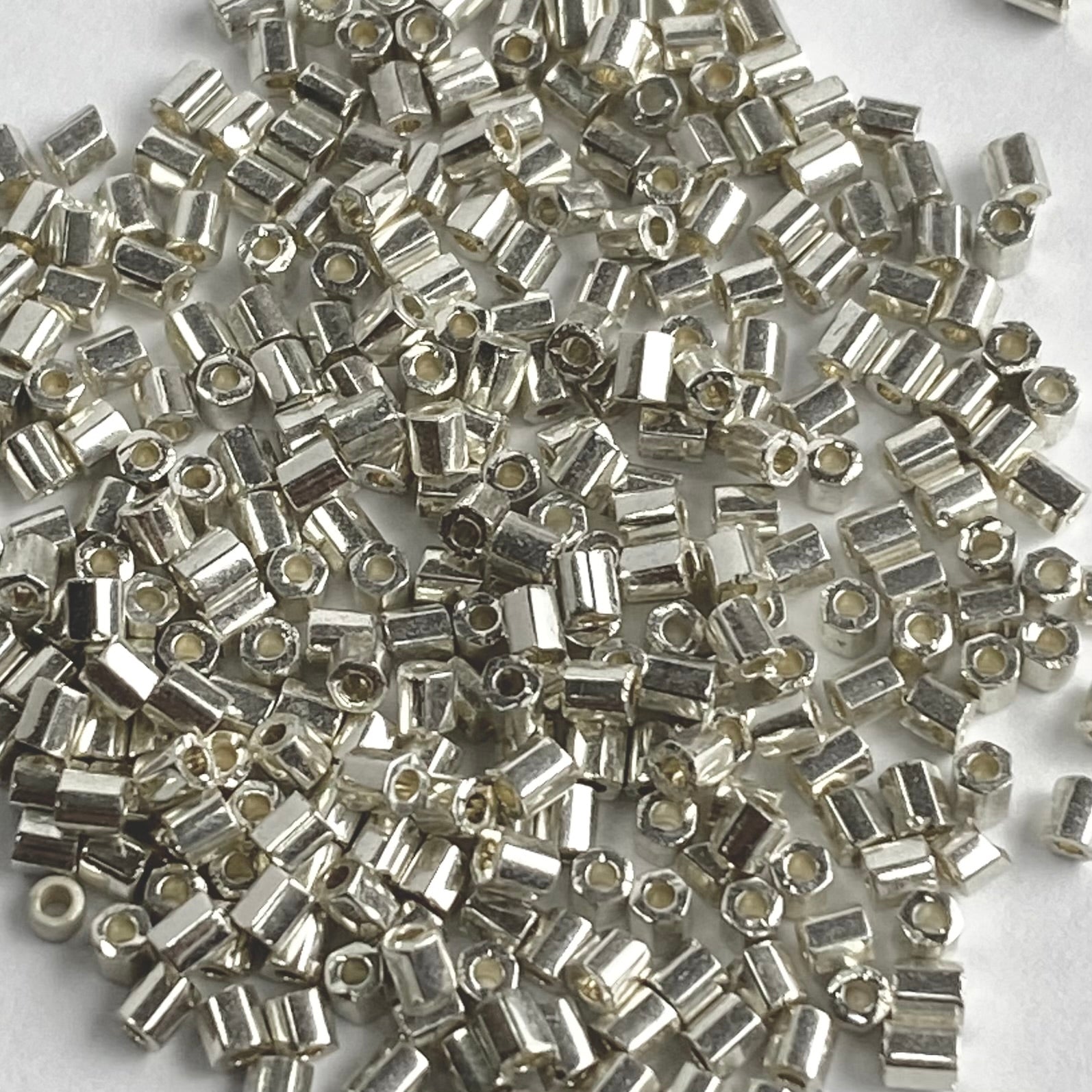 GLASS BEADS:5PKT(1/2KG) (MIY/2C-11/0-1051)