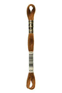 DMC Mouliné Spécial Embroidery Floss — 8 m × 12 (117)