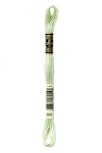 DMC Mouliné Spécial Embroidery Floss — 8 m × 12 (117)