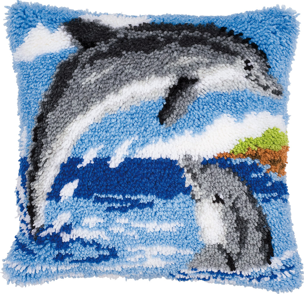 VERVACO LATCH HOOK CUSHION – DOLPHINS (PN-0014130)