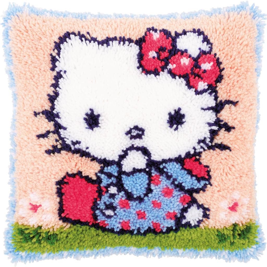 VERVACO LATCH HOOK CUSHION – HELLO KITTY ON THE GRASS (PN-0156306)