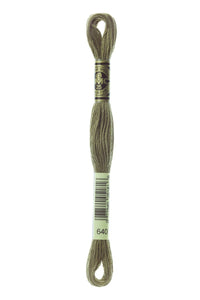 DMC Mouliné Spécial Embroidery Floss — 8 m × 12 (117)