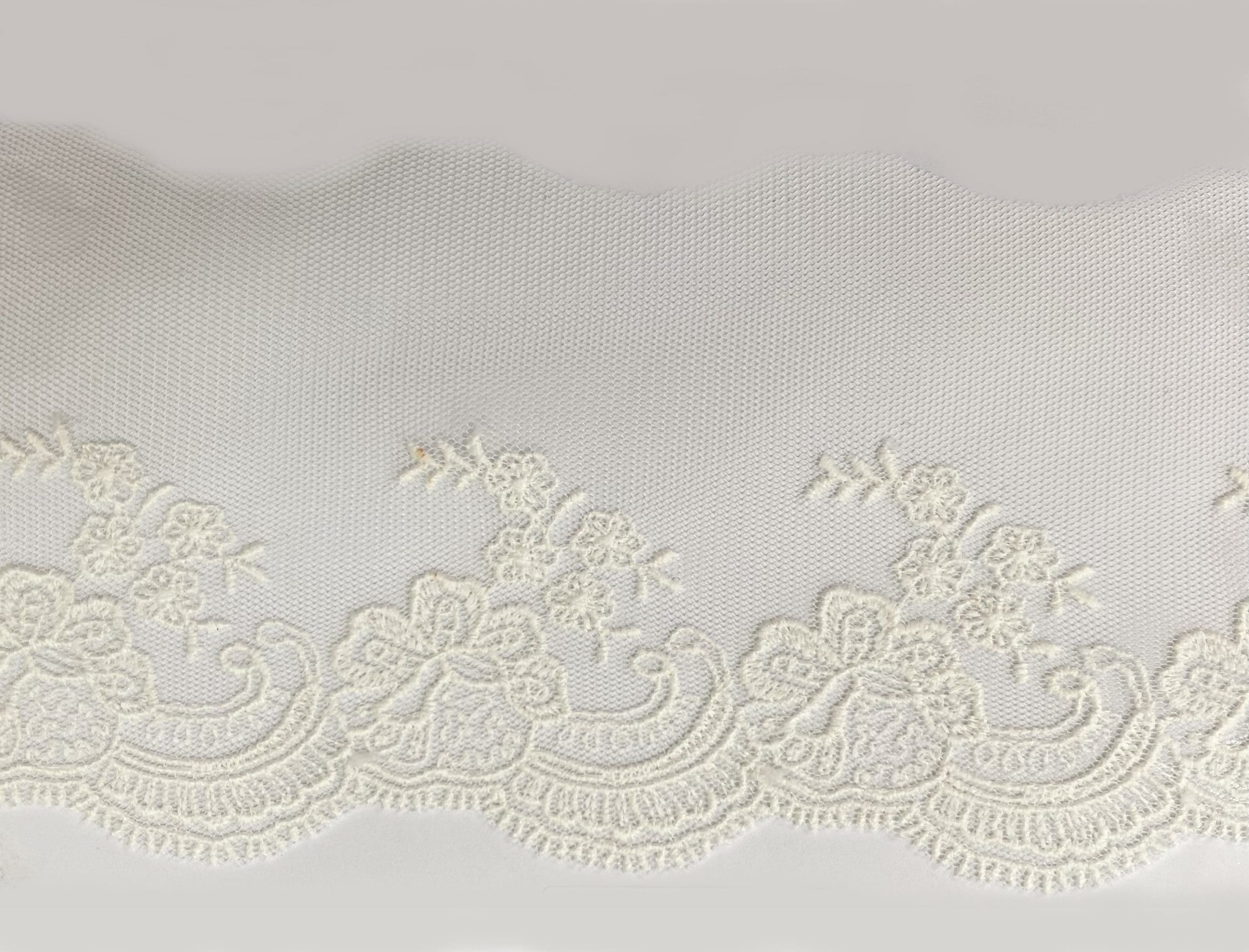 P.NETCUT LACE W/TEX:13.7M:15CM (TX62-4055)
