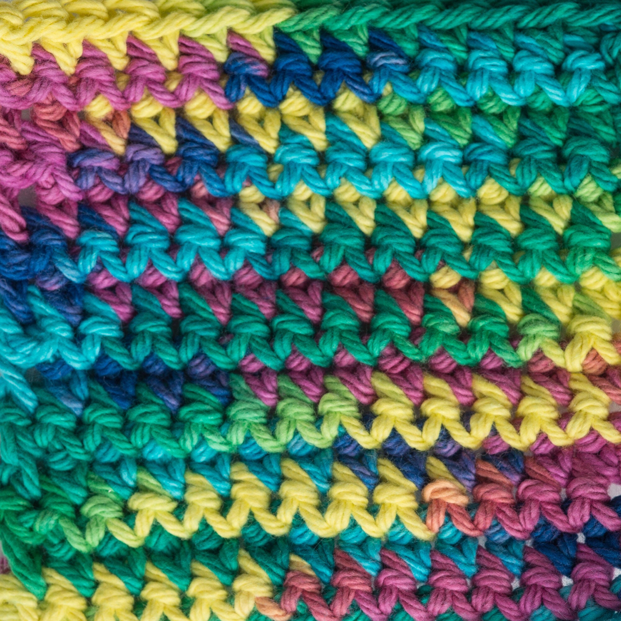 LILLY YARN:56.7GRx6PC (340.2GRM) (FILY/SUGAR-MULTY)