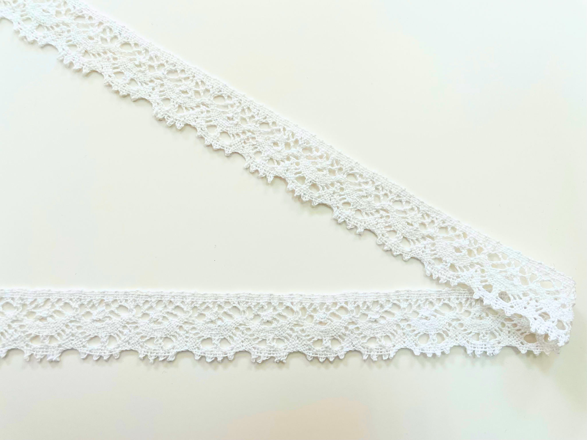 CROCHET LACE:15YDS (50301-1061)