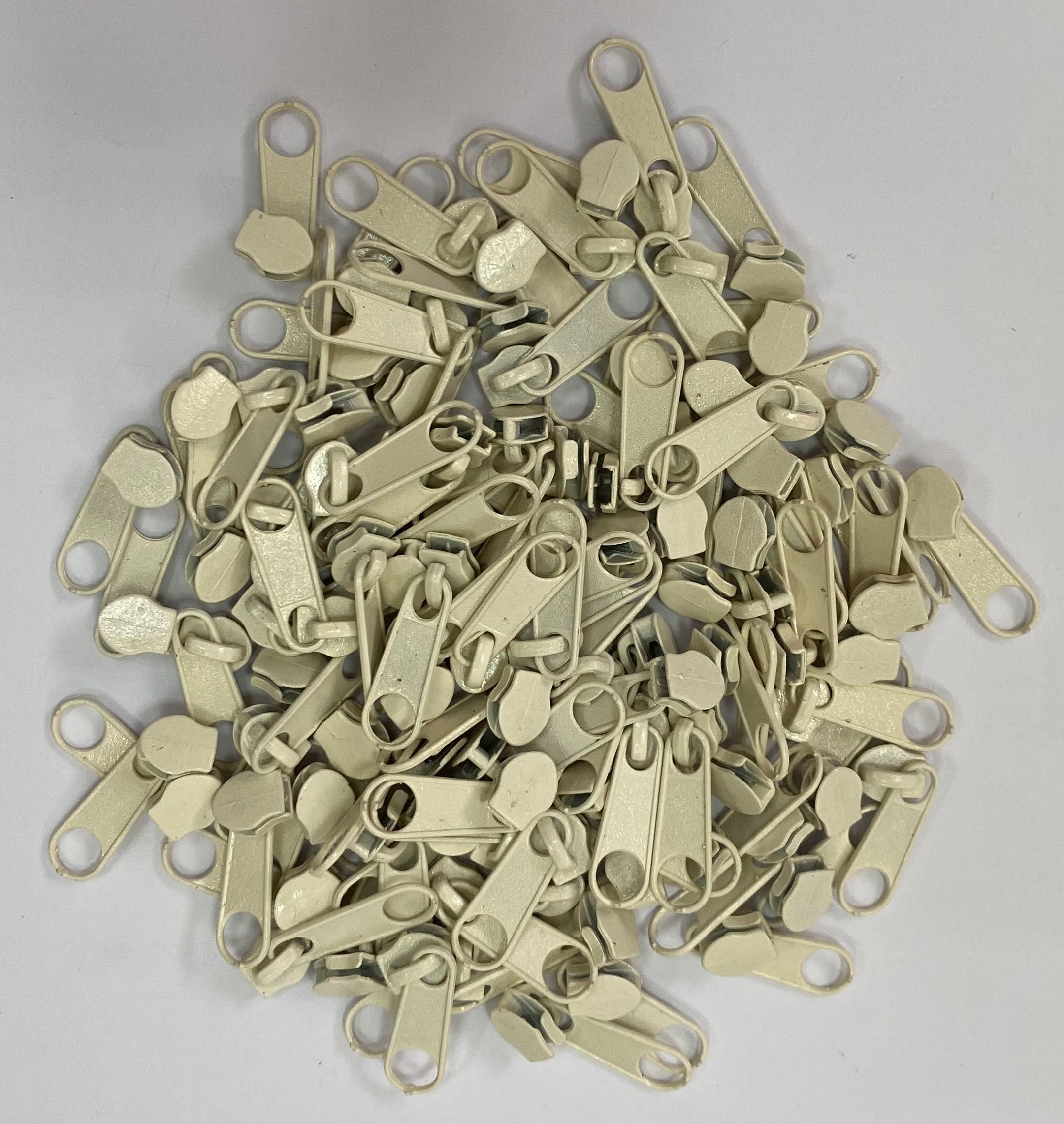 ZIPPER SLIDER,N/L:3 (100PC/PKT) (20103-008)