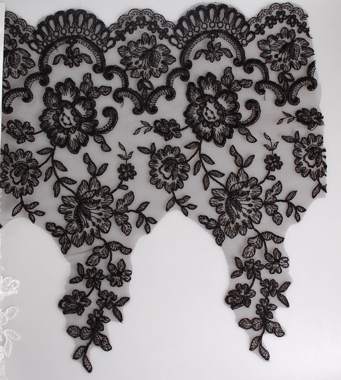 TULLE EMB LACE W/CORD (OKC-349)