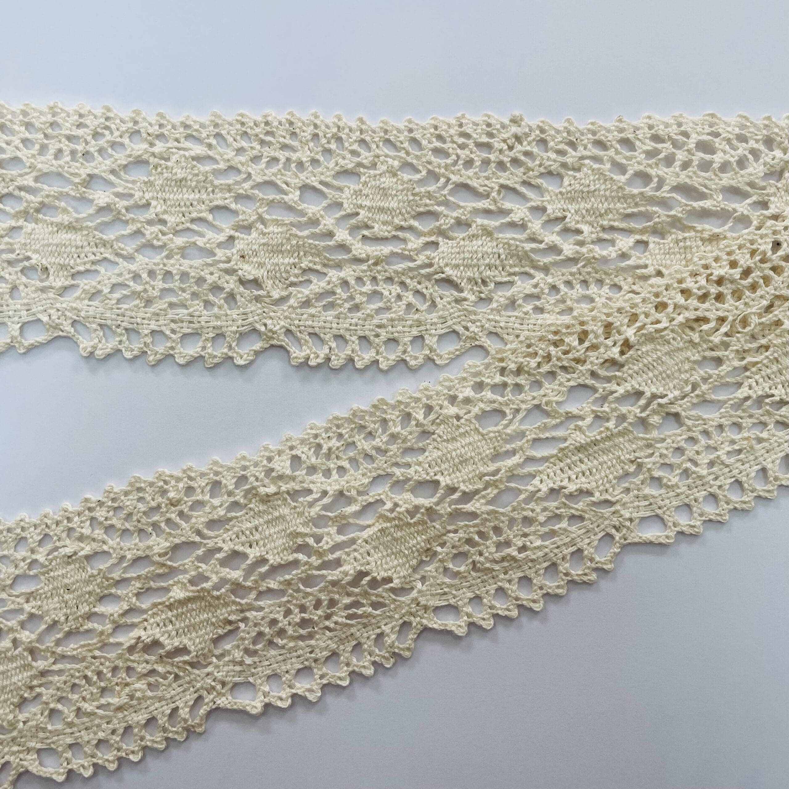 CROCHET LACE:15YDS (50301-2010)