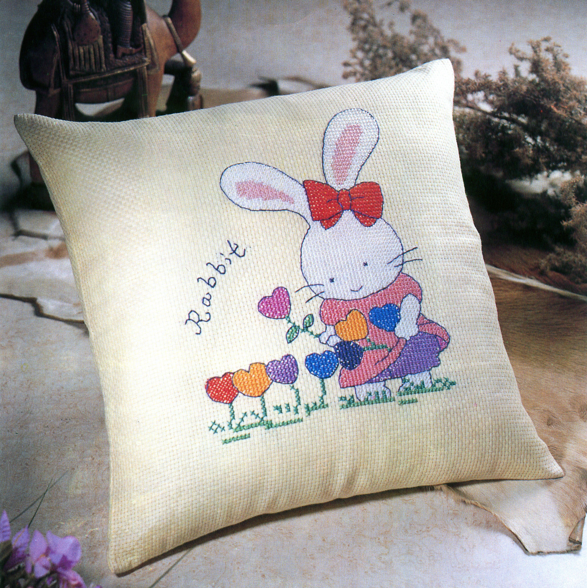 CROSS STITCHERY KIT (CS-250)