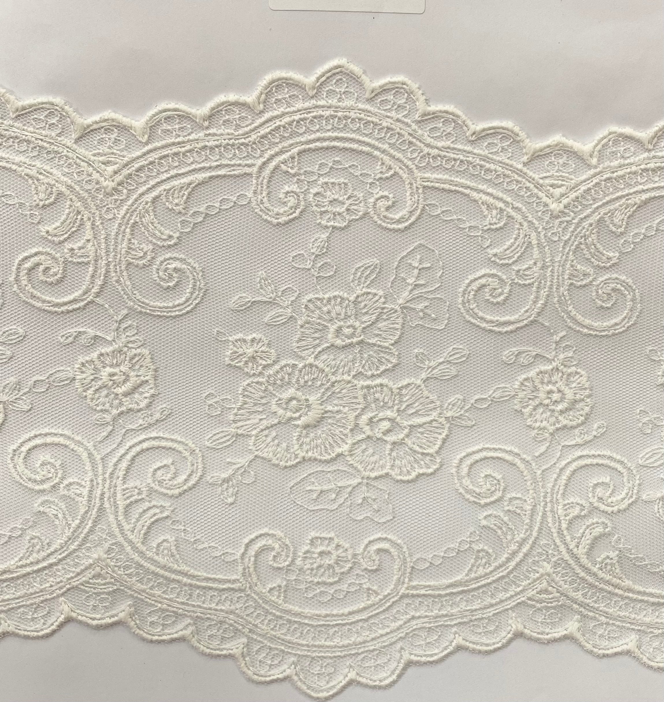 P.NET-CUT LACE W/TEX:15Y:6.25" (TX58-4191)