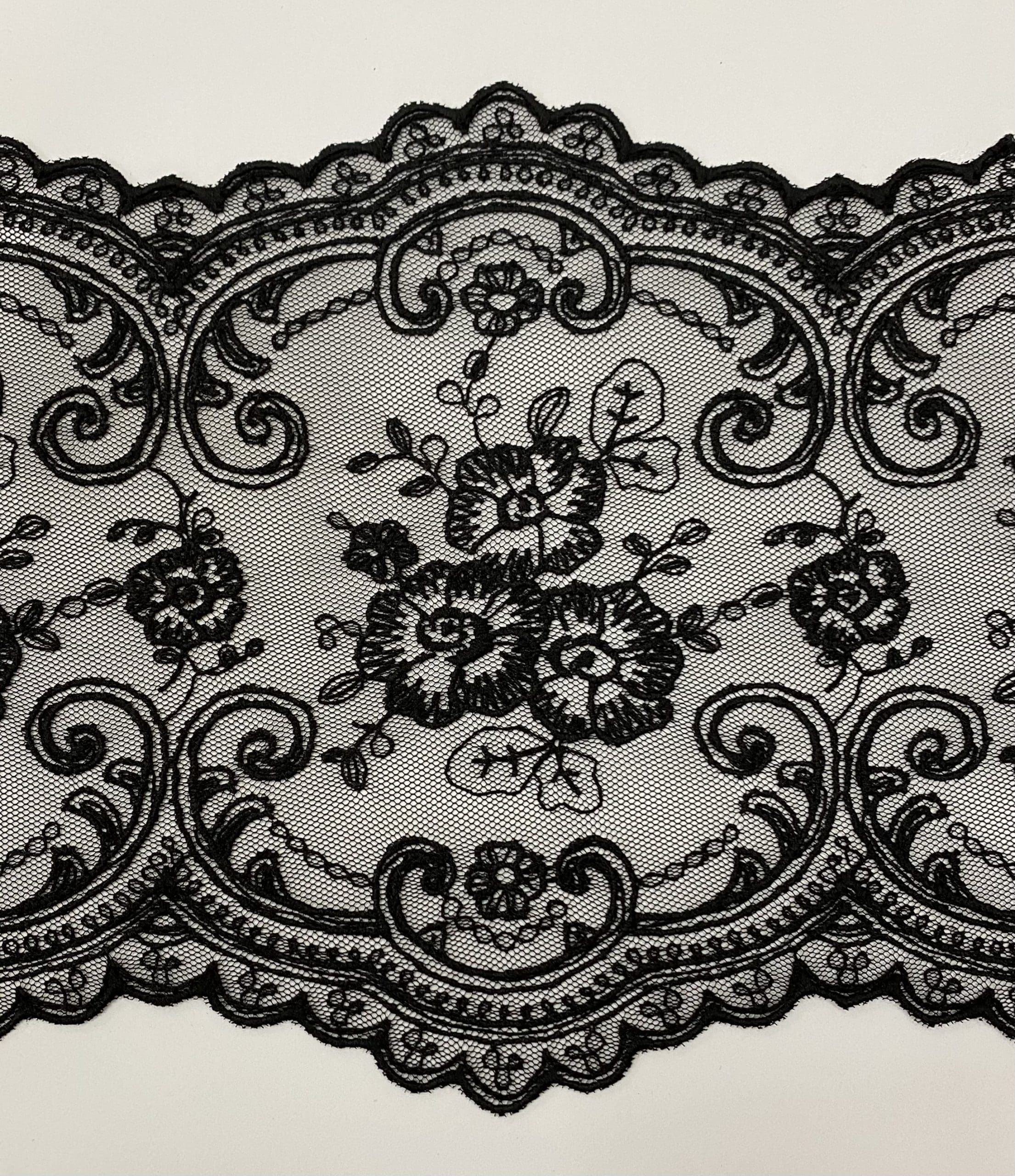 P.NET-CUT LACE W/TEX:15Y:6.25" (TX58-4191)