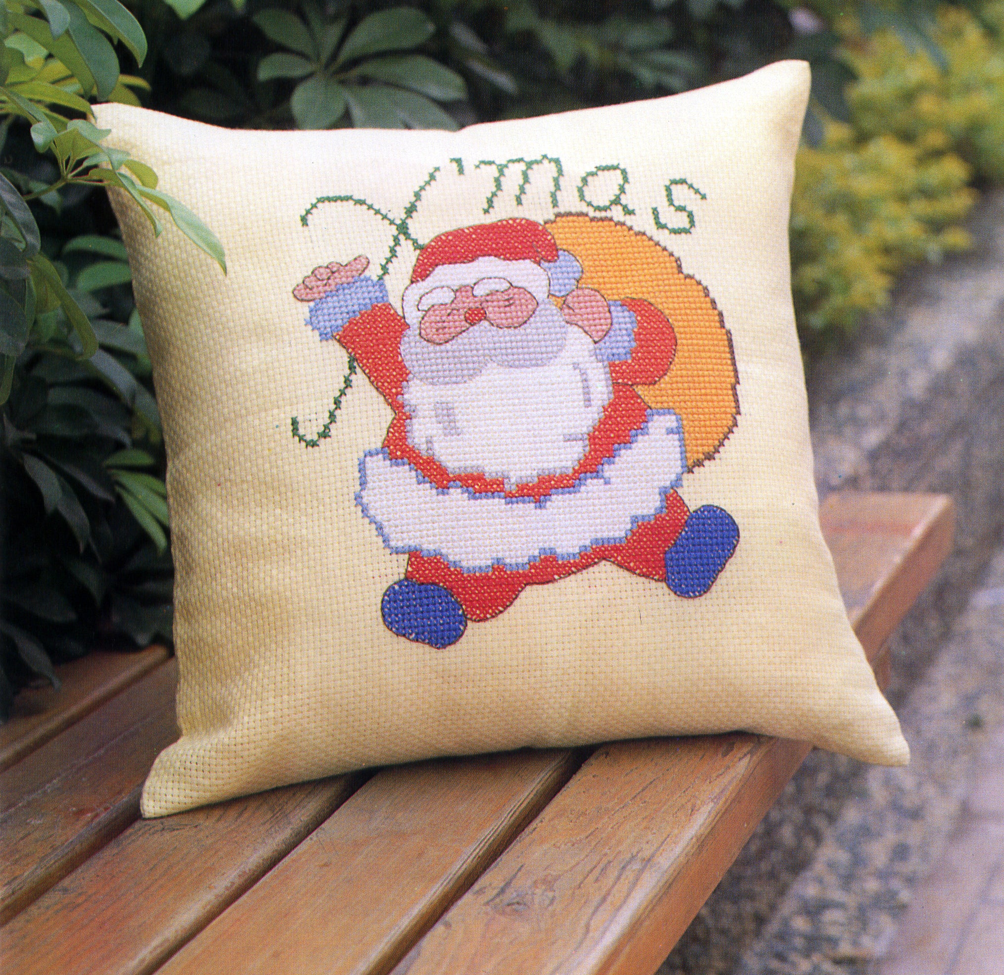 CROSS STITCHERY KIT (CS-250)