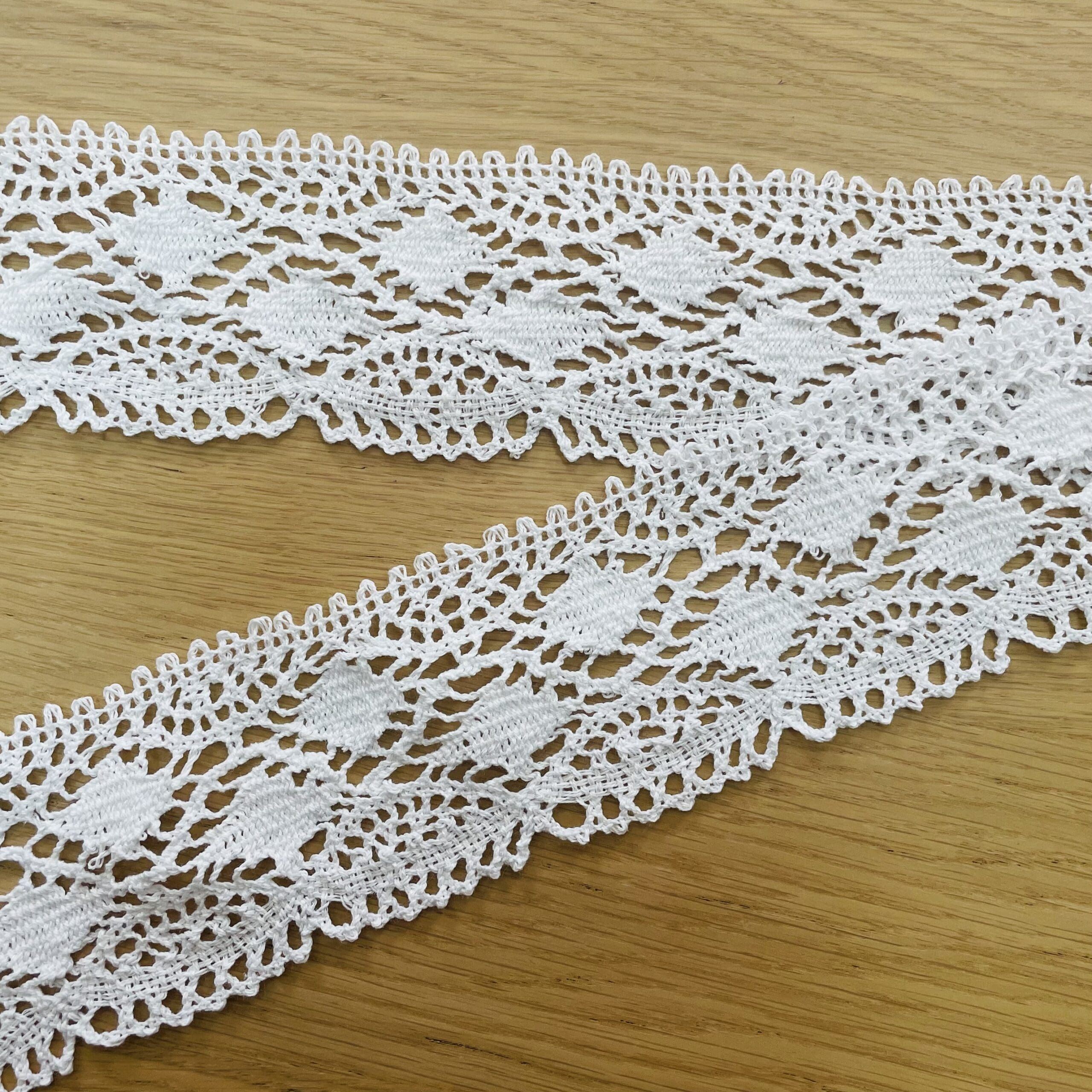 CROCHET LACE:15YDS (50301-2010)