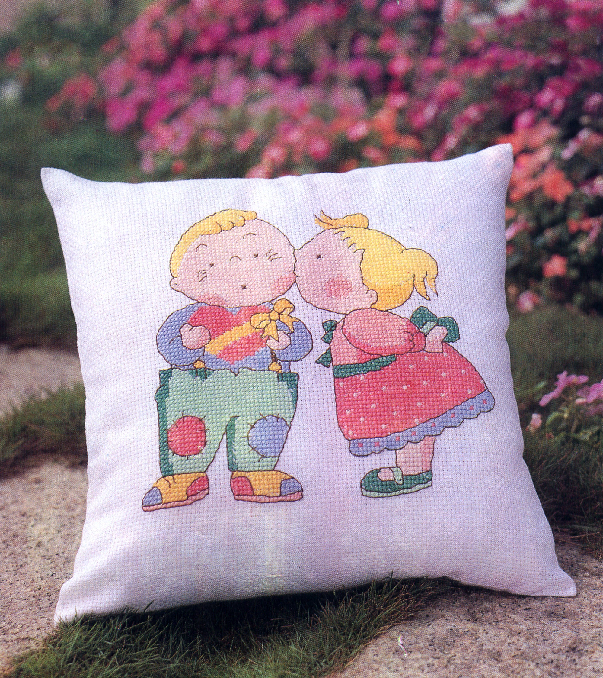 CROSS STITCHERY KIT (CS-250)