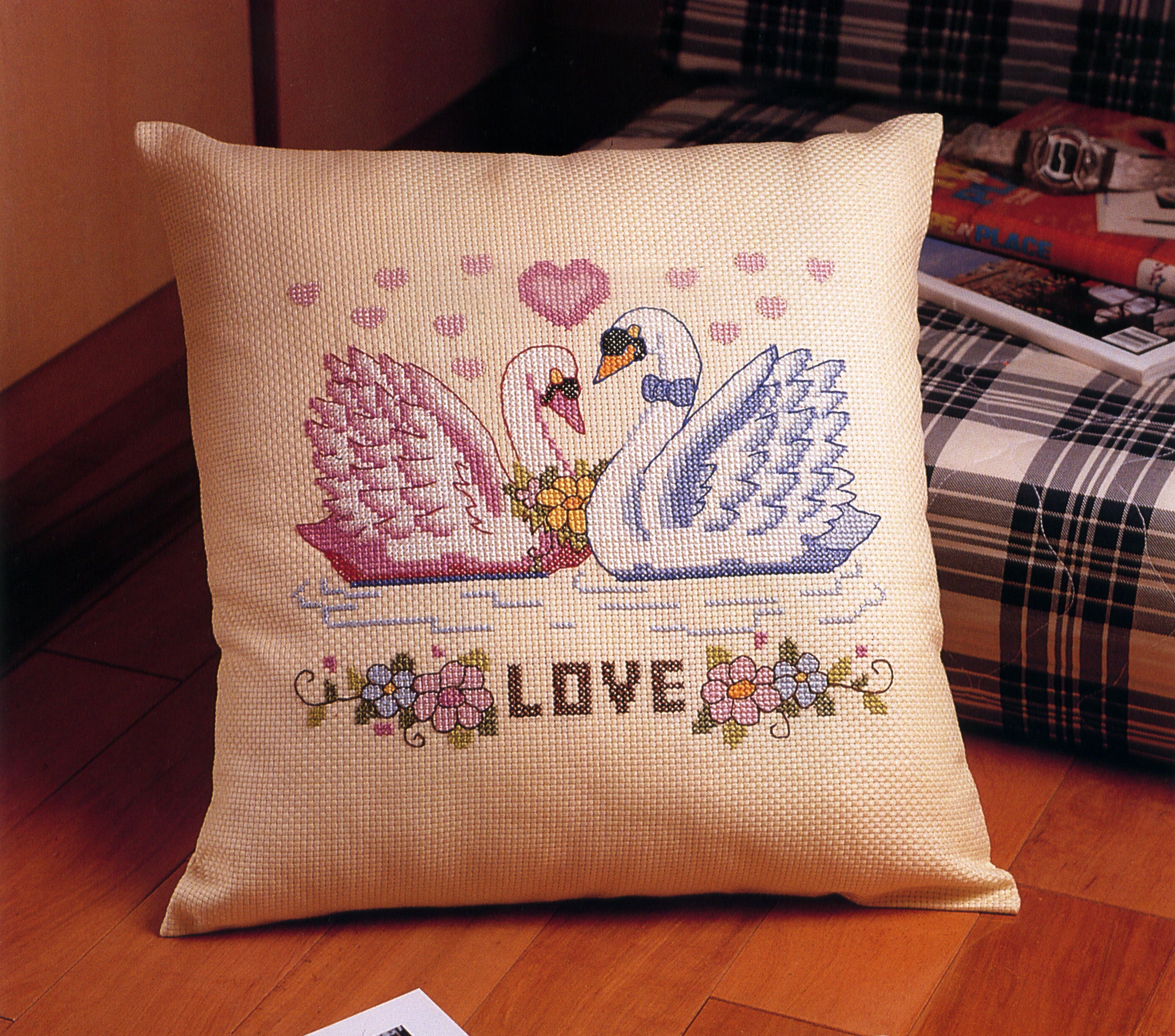 CROSS STITCHERY KIT (CS-250)