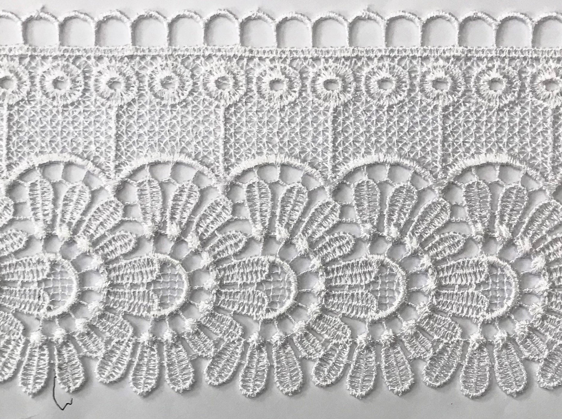 CHEM CUTTING LACE:3-5/8"X15Y (MA55-1074)