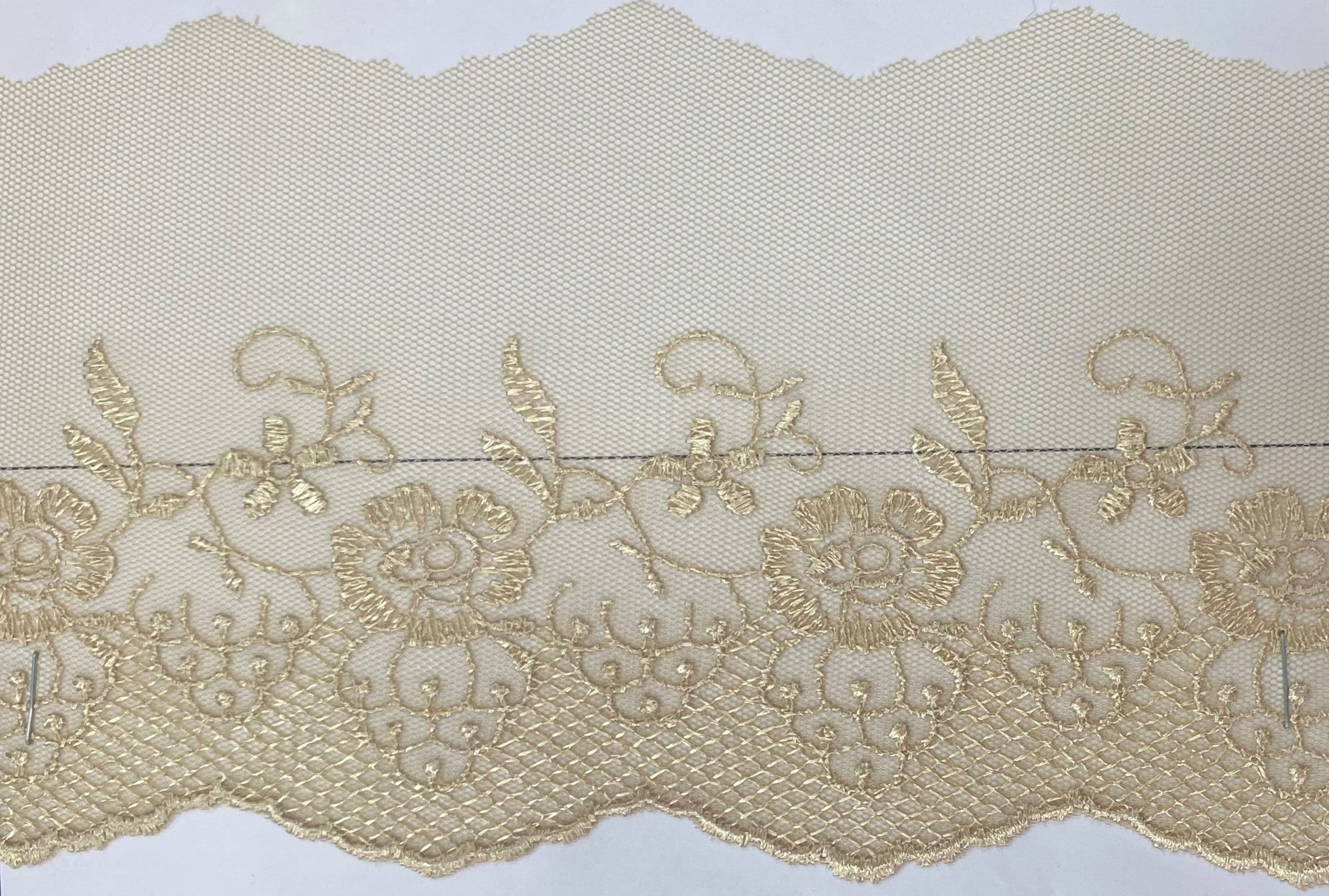 NET CUTTING LACE;15YDS (D-45-4139)