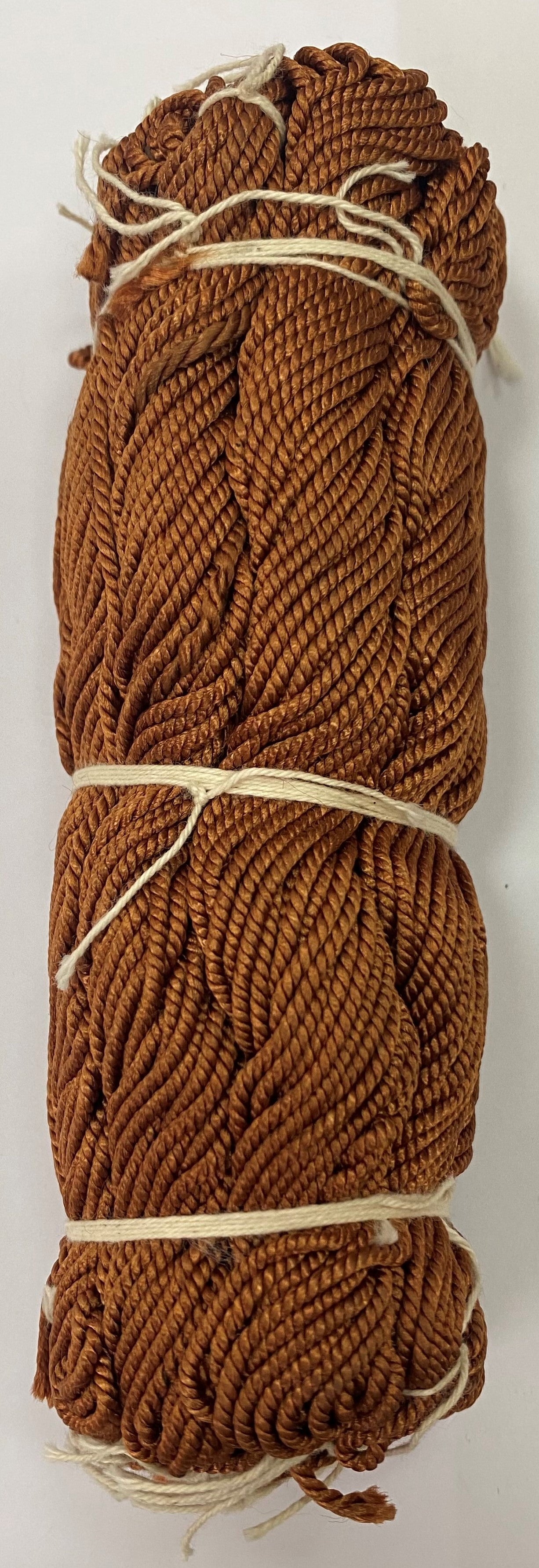CORD: 9MTR/PC: 1DOZ/PKT (5064/FNA001)