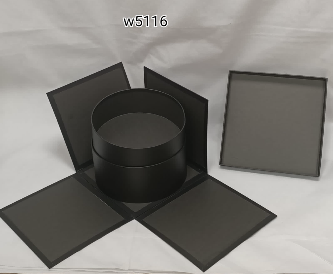 GIFT BOX:22*22*20CM (W5116)