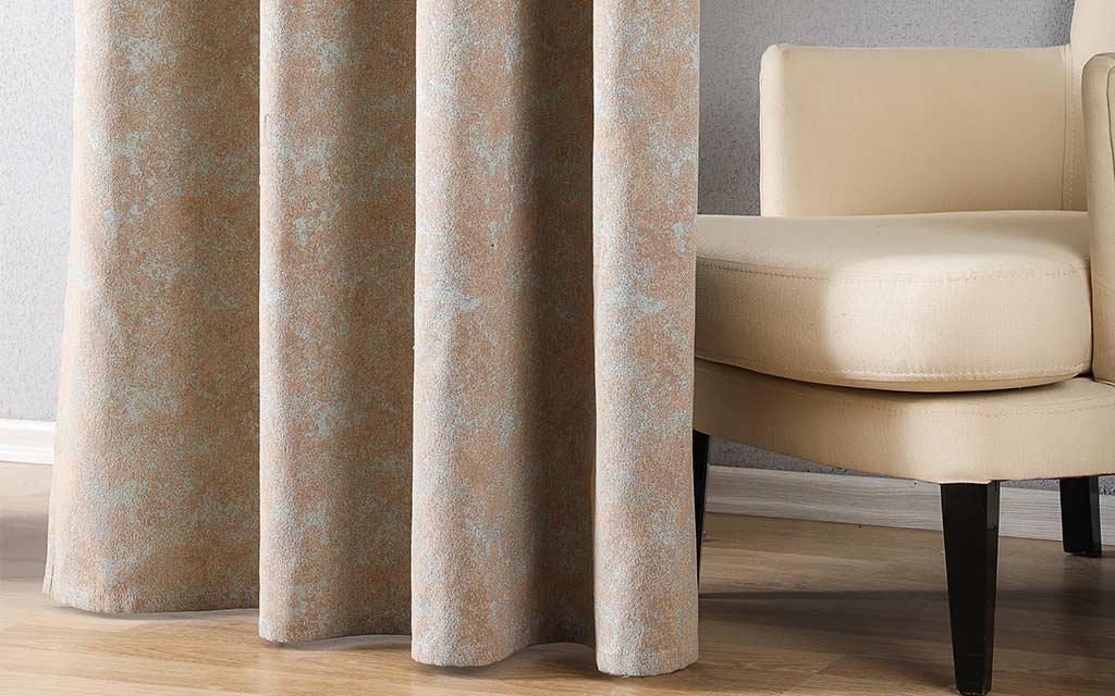 CURTAIN FABRICS (496/18.EARTHEN)