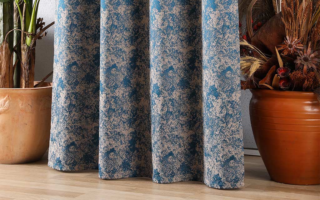 CURTAIN FABRICS (496/44.EARTHEN)