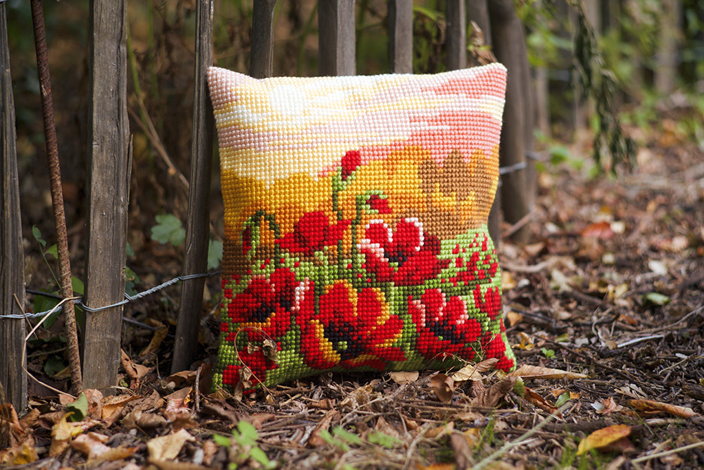 VERVACO CROSS STITCH CUSHION KIT POPPY MEADOW (PN-0157583)